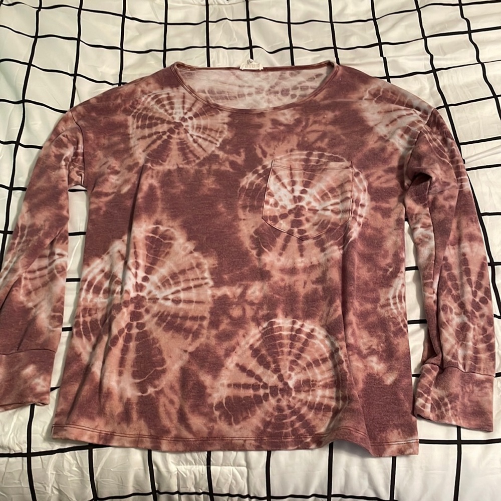 Women’s long sleeve tie dye top
